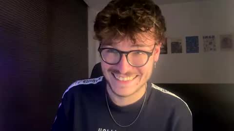 Snapshot of blueduck64 chatting on November 2025 11:36:02 PM blueduck64 online show from November 2025 11:36:02 PM