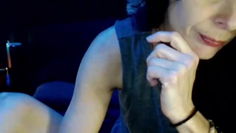 Blueeyedlie online show from February 2025 09:15:01 PM