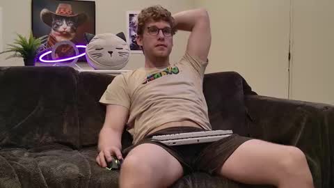 blueeyedtallguy online show from November 2025 06:43:02 PM