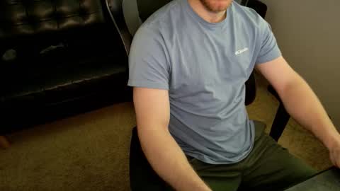 blueeyedtallguy online show from February 2026 08:18:01 PM