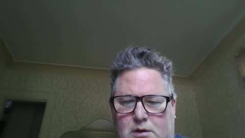 bluemoose70 online show from October 2025 02:36:02 PM