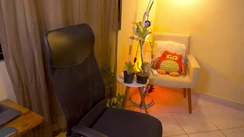 FLORAA online show from January 2026 08:08:01 AM