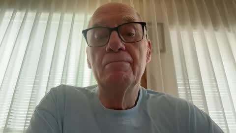 Blueyedudeseattle online show from May 2026 05:06:02 PM