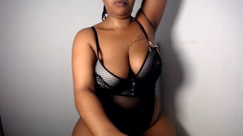 Snapshot of blueyivy chatting on June 2026 07:35:02 AM Babygirl online show from June 2026 07:35:02 AM