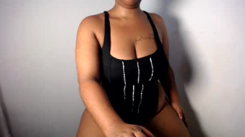 Snapshot of blueyivy chatting on June 2026 08:30:01 AM Babygirl online show from June 2026 08:30:01 AM