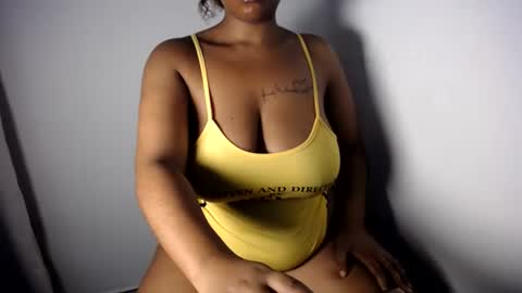 Snapshot of blueyivy chatting on July 2026 10:03:02 PM Babygirl online show from July 2026 10:03:02 PM