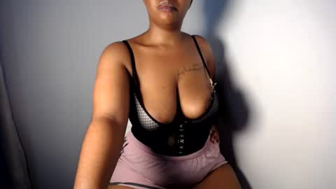 Snapshot of blueyivy chatting on July 2026 01:51:01 PM Babygirl online show from July 2026 01:51:01 PM