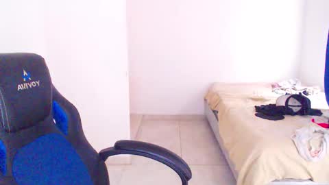  Hey guysI am BrendaWelcome my room online show from October 2025 08:08:02 PM