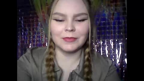 blushing_star online show from February 2025 08:27:02 AM