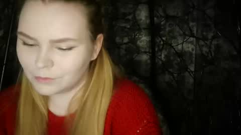 blushing_star online show from November 2025 04:40:01 PM