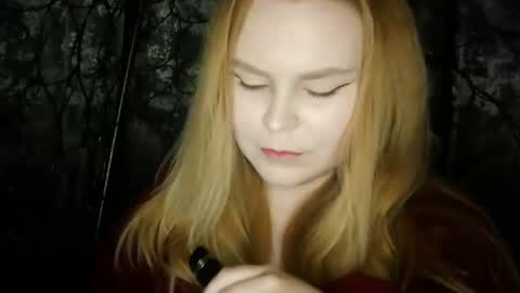 blushing_star online show from November 2025 04:38:01 PM