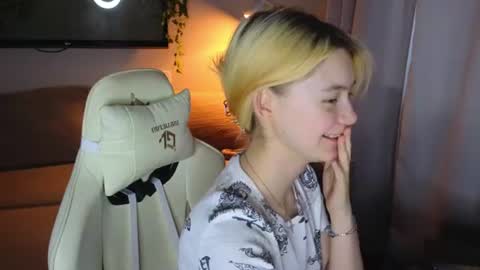 Alice and David online show from July 2026 10:52:01 PM