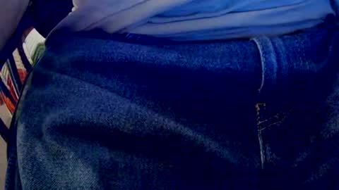 Snapshot of bobbie420_ chatting on January 2025 03:01:01 AM bobbie420_ online show from January 2025 03:01:01 AM