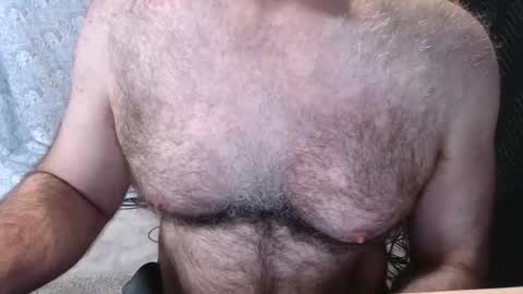 Snapshot of bobbyhill27b chatting on April 2026 01:19:01 PM BobbyHill27b online show from April 2026 01:19:01 PM