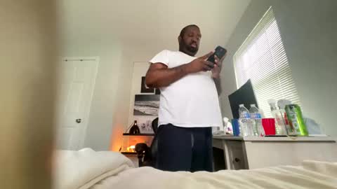 Luv bug  online show from September 2025 02:32:01 PM