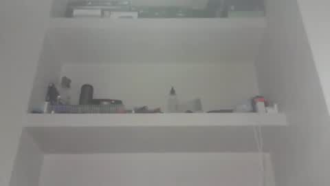 bobbysinger2009 online show from December 2025 01:18:02 PM