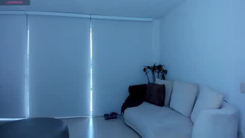 danna online show from October 2025 11:33:02 AM