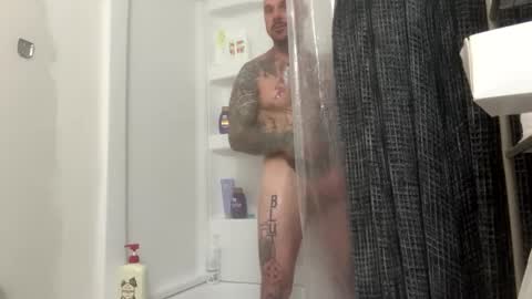 Snapshot of bodyart85_19 chatting on December 2024 08:19:02 AM Bodyart85 19 online show from December 2024 08:19:02 AM