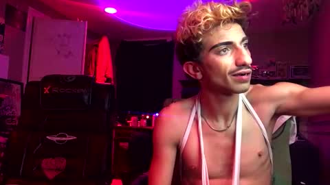 Sailorartemis online show from November 2025 05:31:01 AM