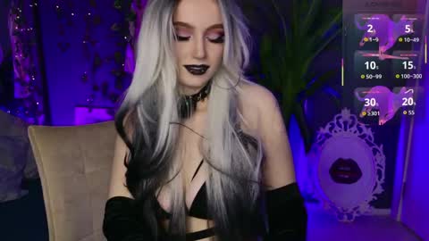 Snapshot of bogemabella chatting on May 2026 10:51:01 PM Your Mistress Bella online show from May 2026 10:51:01 PM