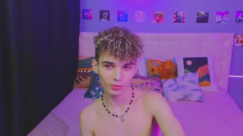 ALEXPVT IS OPEN online show from February 2025 01:02:02 AM