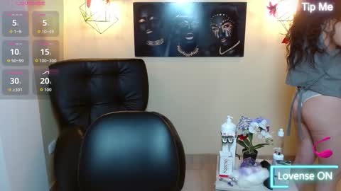 Paris online show from January 2026 01:49:01 PM