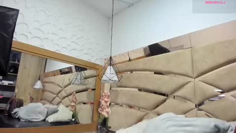 bonet_iris online show from July 2026 11:03:02 AM