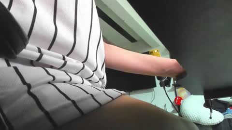 becky online show from November 2025 07:25:02 PM