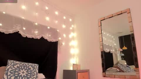   online show from October 2025 01:29:01 AM