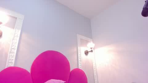 Bonnie online show from October 2025 01:55:01 PM