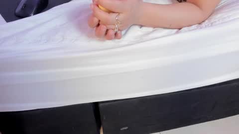 Snapshot of bonny_and_carrot chatting on October 2025 07:24:02 PM bonny_and_carrot online show from October 2025 07:24:02 PM