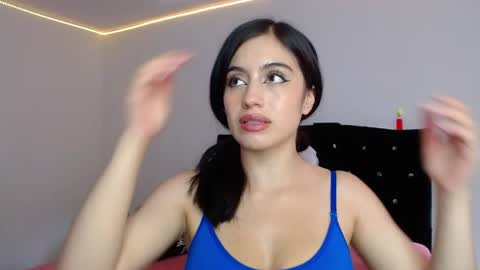 bonny_bonss online show from April 2026 08:03:01 PM