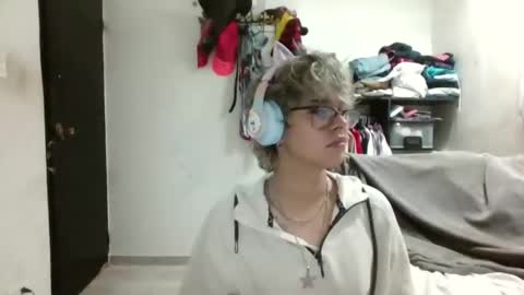 Snapshot of bonny_cum chatting on February 2026 07:13:01 AM bonny_cum online show from February 2026 07:13:01 AM