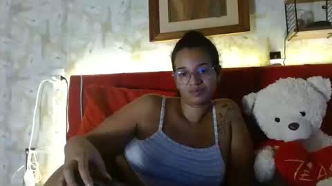 Queen Bon Vivantt online show from January 2025 02:53:02 PM