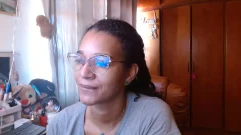 Queen Bon Vivantt online show from January 2025 01:03:02 PM