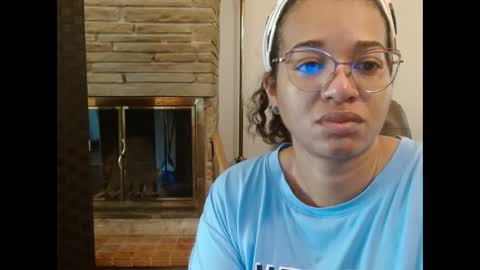 Queen Bon Vivantt online show from October 2025 12:47:01 PM