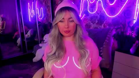 Snapshot of bonybenessy chatting on October 2025 08:22:01 PM Mira online show from October 2025 08:22:01 PM