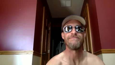 Snapshot of boobsheriff chatting on April 2026 01:49:01 PM Milkman online show from April 2026 01:49:01 PM