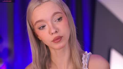 Alina online show from February 2026 07:56:01 AM