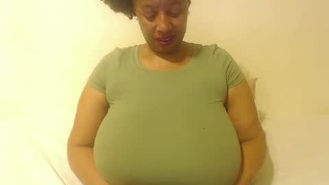 boobyqueen online show from September 2025 07:25:01 PM