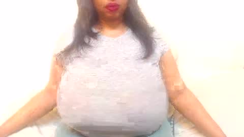 boobyqueen online show from July 2026 12:29:01 PM