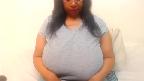 boobyqueen online show from July 2026 04:37:02 AM