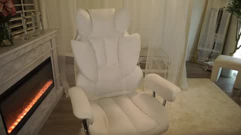 Miley online show from February 2025 05:05:02 AM