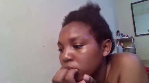 bootie_caramel online show from November 2025 08:12:01 AM