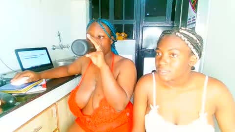 vee online show from February 2025 09:18:01 PM