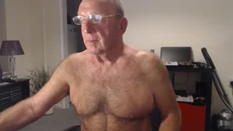 Snapshot of boppy21 chatting on May 2026 08:47:01 PM Boppy21 online show from May 2026 08:47:01 PM