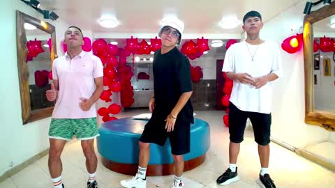 THOMAS AND DAMIAND online show from January 2025 04:10:02 AM