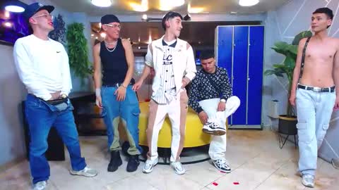 THOMAS AND DAMIAND online show from October 2025 04:11:01 AM