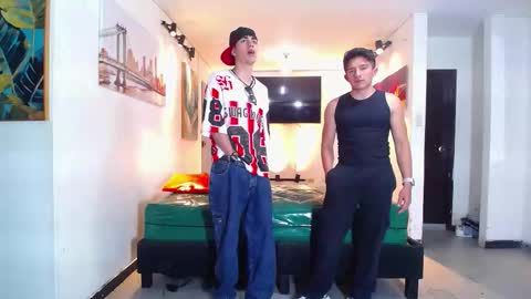 THOMAS AND DAMIAND online show from January 2026 07:17:02 PM