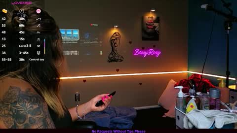 bossyroxy84 online show from February 2026 12:09:01 AM